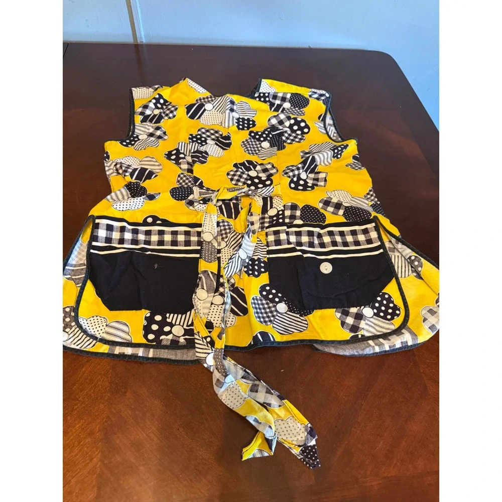Vintage Handmade Yellow Floral Cobbler Apron Gingham Polka Dot Pockets Mod Retro